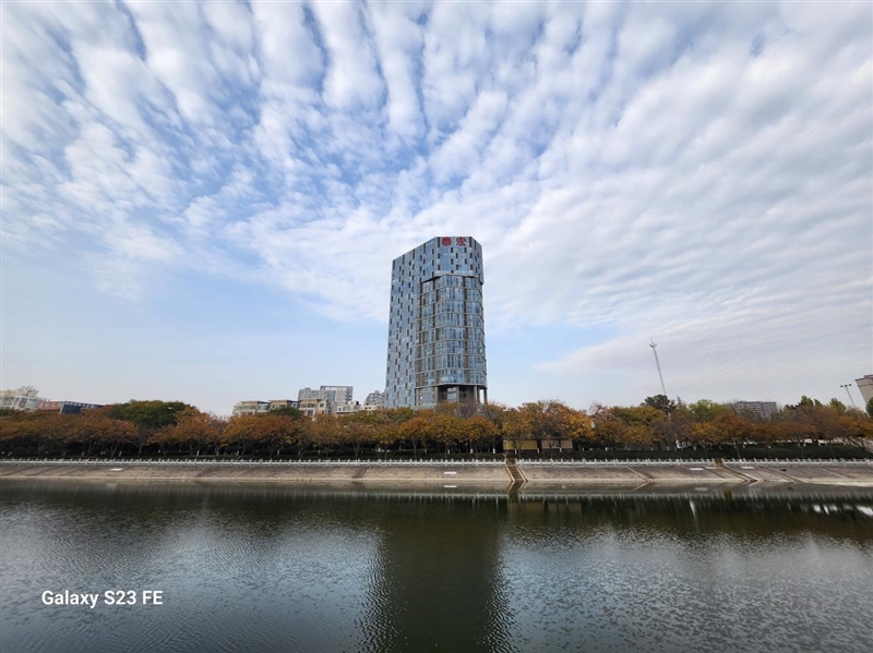 “粉丝”回归没让人失望！三星Galaxy S23 FE全面评测：最有质价比的小屏旗舰