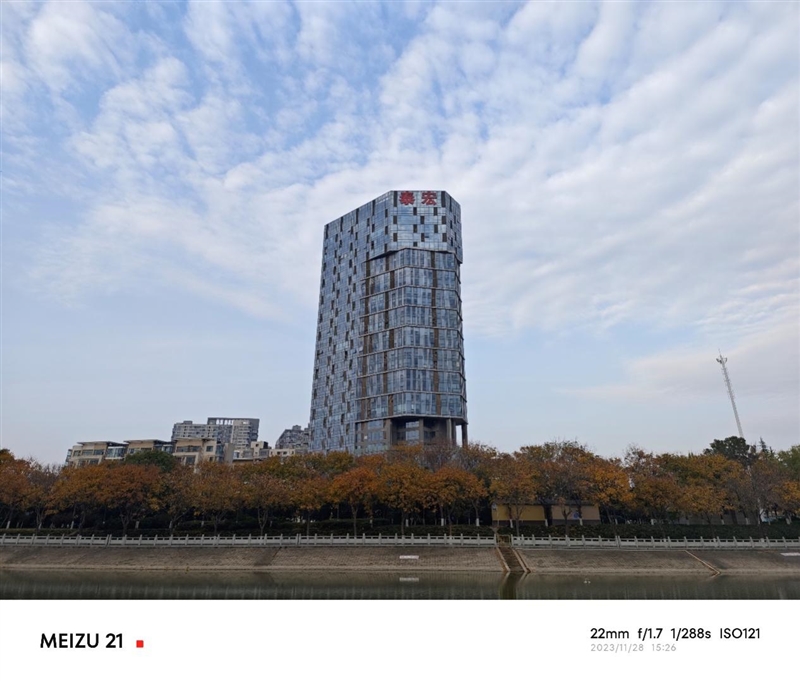 1.74mm四等边美的令人窒息！魅族21评测：新一代梦想机成了