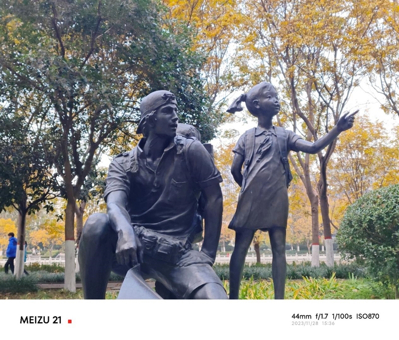 1.74mm四等边美的令人窒息！魅族21评测：新一代梦想机成了