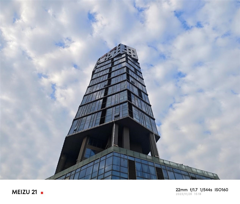 1.74mm四等边美的令人窒息！魅族21评测：新一代梦想机成了